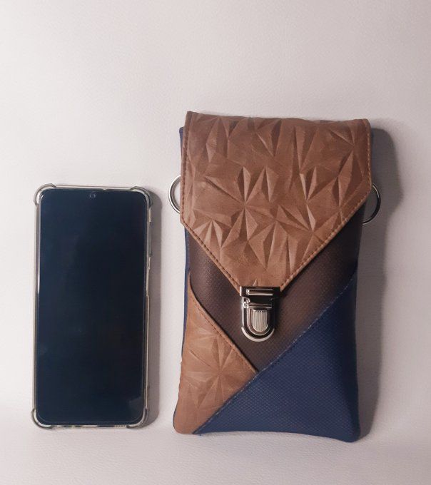 PADOUK phone pouch - Pattern in english