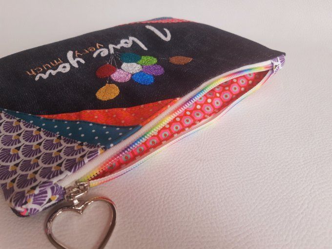 Trousse plate brodée - I love you / I hate you