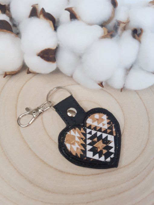 Porte-clé Coeur appliqué liège géométrique