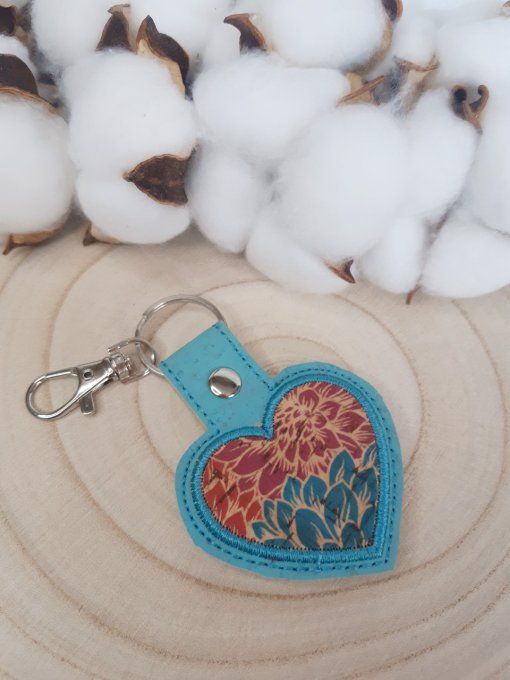Porte-clé Coeur appliqué liège pivoines