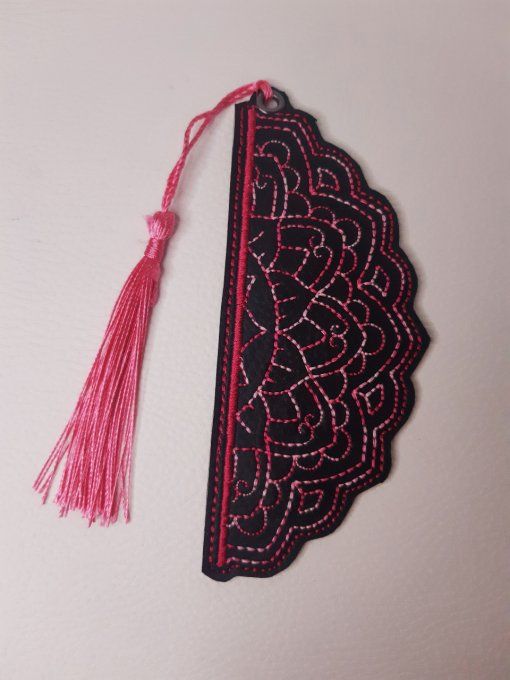 Marque-page Mandala - multicolore rose