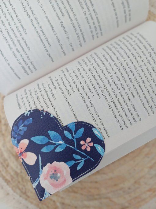 Marque-page Coeur - fleurs bleues