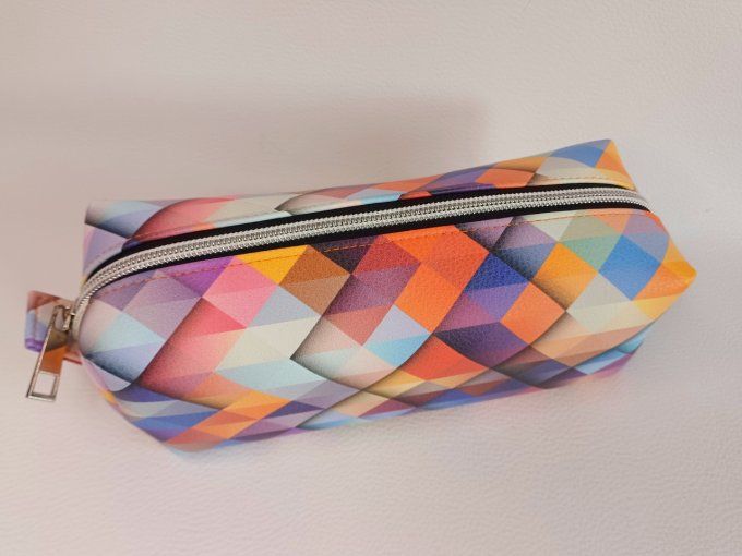 Trousse d'école - motif géométrique