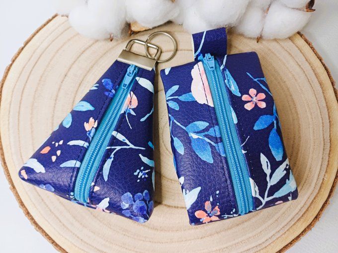 Porte-monnaie / porte-clés - fleurs bleues