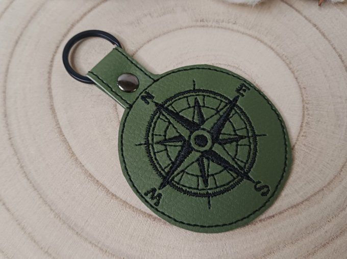Porte-clé Boussole en simili cuir