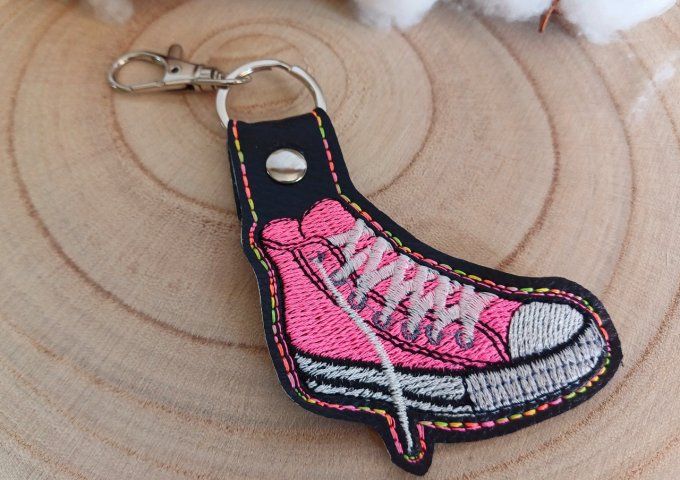Porte-clé basket - rose fluo