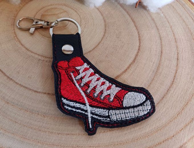 Porte-clé basket - rouge