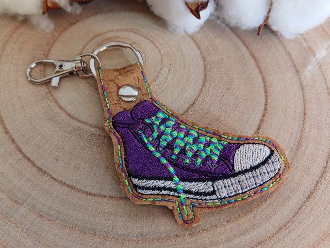 Porte-clé basket - violet